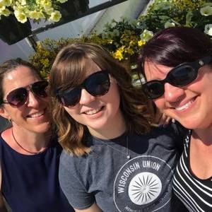 Meet your Posher, Emily